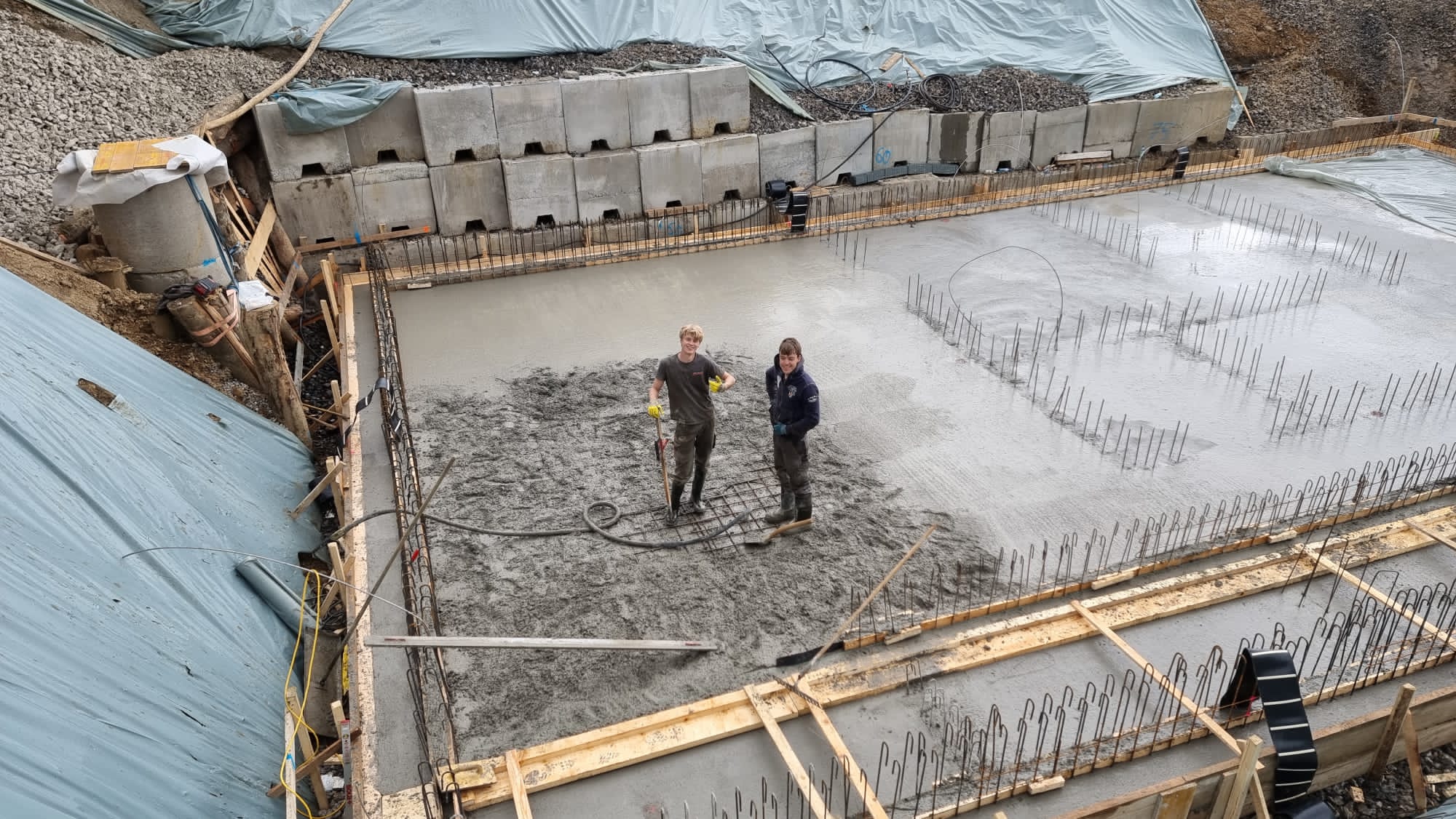 Anton & Josef Peter auf einer Baustelle