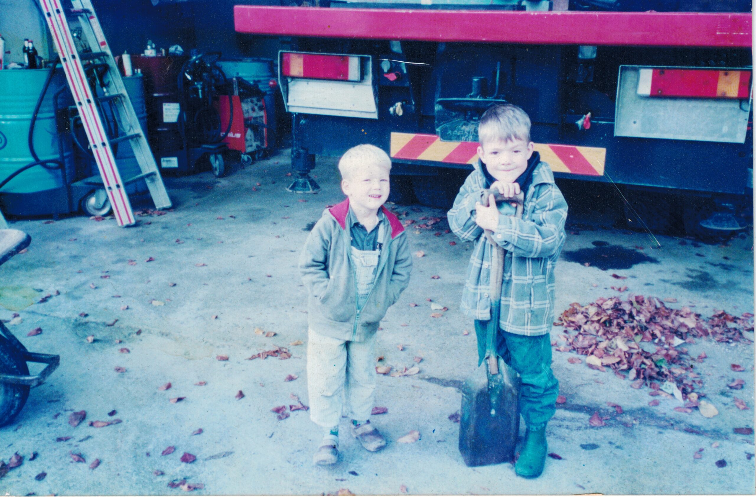 Jugendbild-Anton-und-Josef-Peter-scaled.jpg