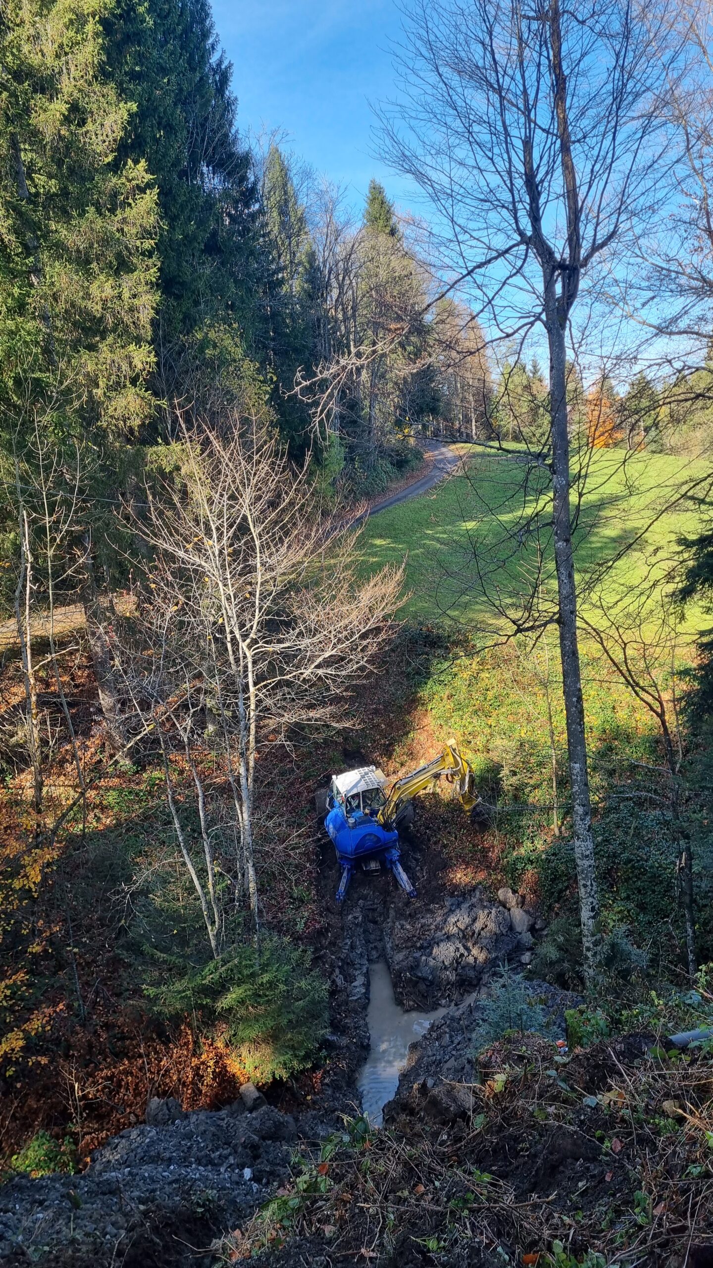 Tiefbau in einem Bach